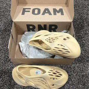 Yzy Foam RNR